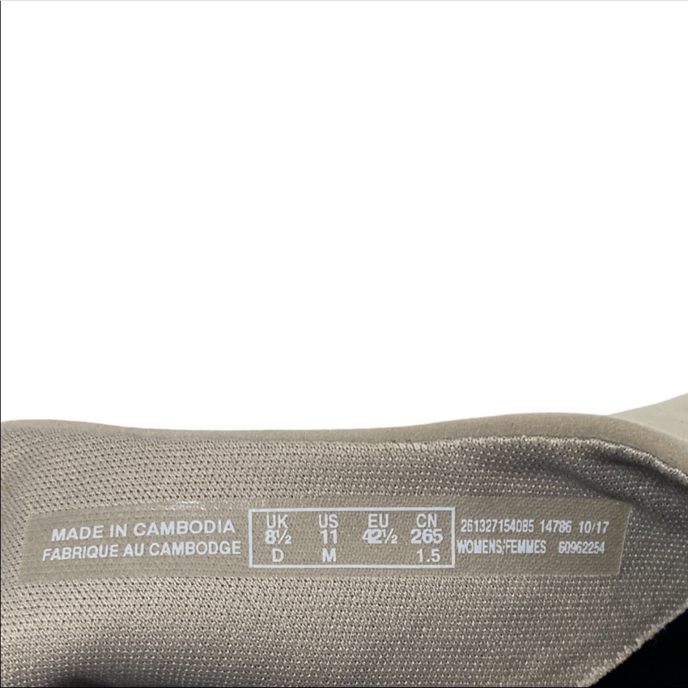 NWT Cloudsteppers by Clarks, Cadell Petal Low Heel Wedge Sandals, Sand Color - Picture 4 of 11